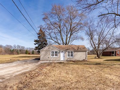 1346 S Broadway Rd, Montgomery, IL, 60538