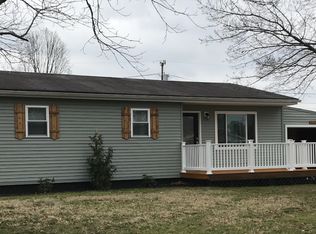 626 N Ritchie Ave, Ravenswood, WV 26164