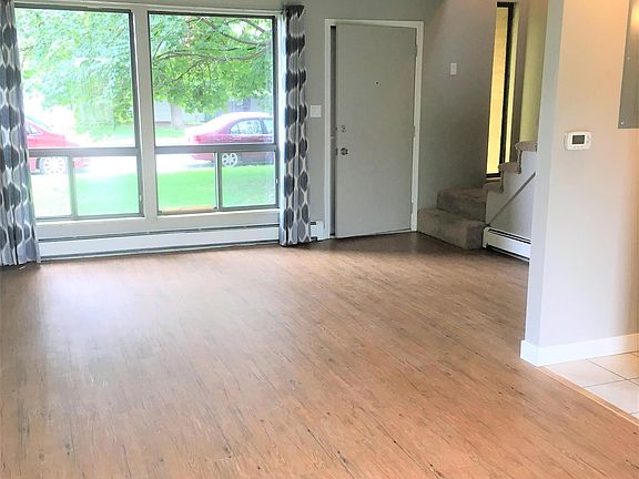 Dining room to living room