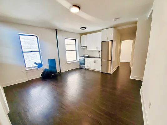 Rented by Compass | media 23