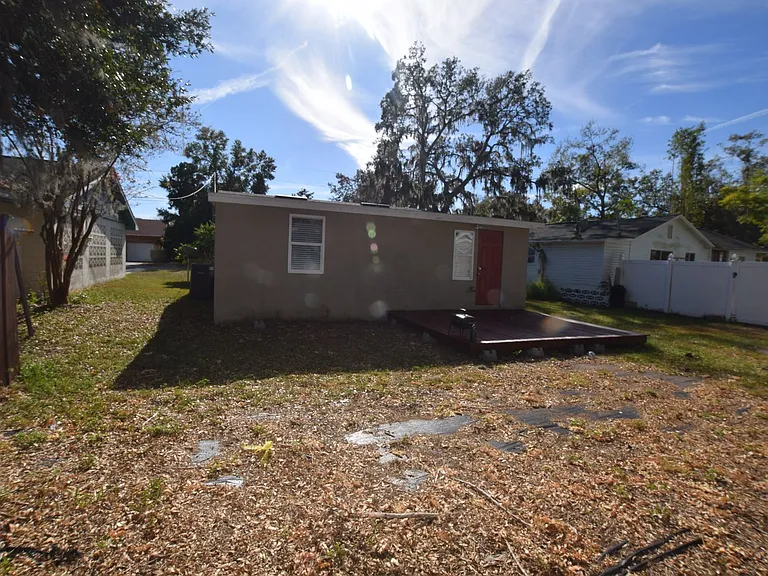 317 E Barnes Ave — Photo 6