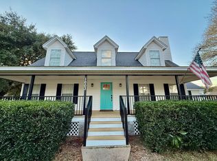 1003 Sandra Dr, Mary Esther, FL 32569