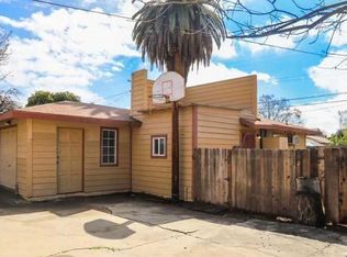 33334 E Montecito Ave, Fresno, CA 93702