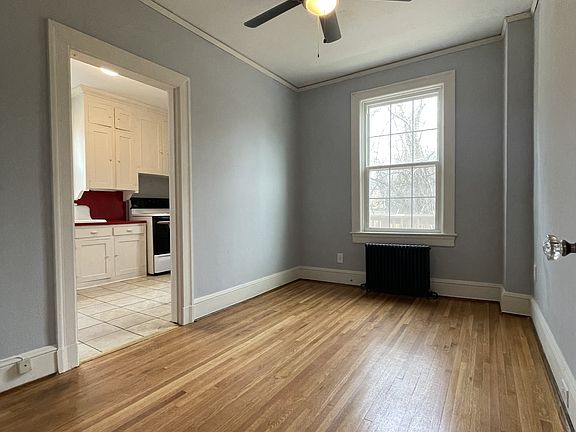 5th image of 221 Montague St #3