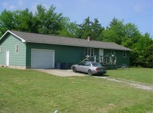112 N School Pl, Gassville, AR 72635