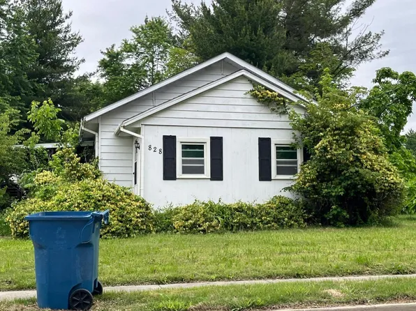 828 Airport Rd, Mount Vernon, IL 62864