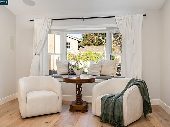 5th image of 34 Pony Ct