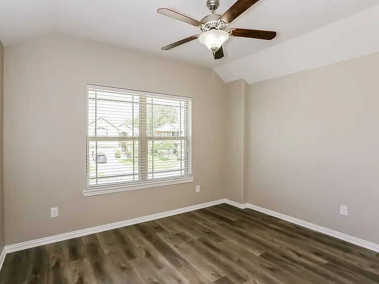 16146 Fairway Creek Cir — Photo 14