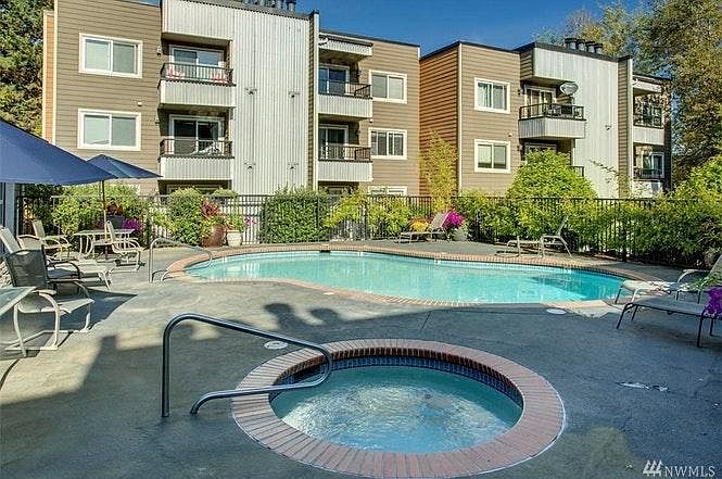 1st image of 740 Kirkland Cir