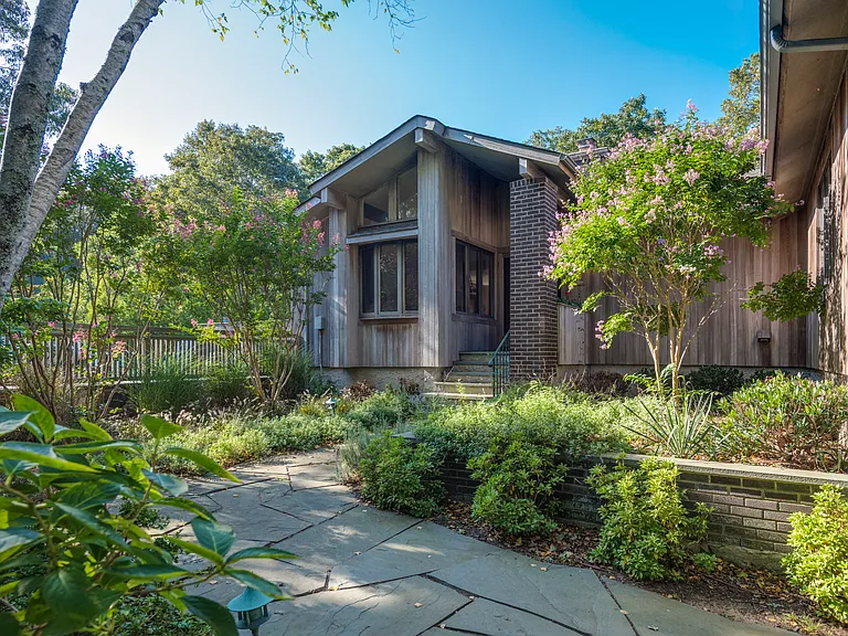 46 Dogwood St — Photo 30