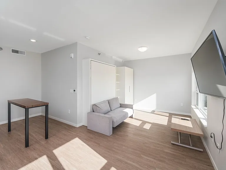 District B_Living_Reverse District B_Living_Reverse