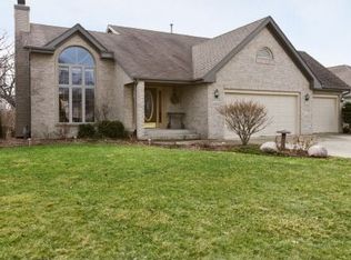 6823 Flower Hill Rd, Rockford, IL 61114