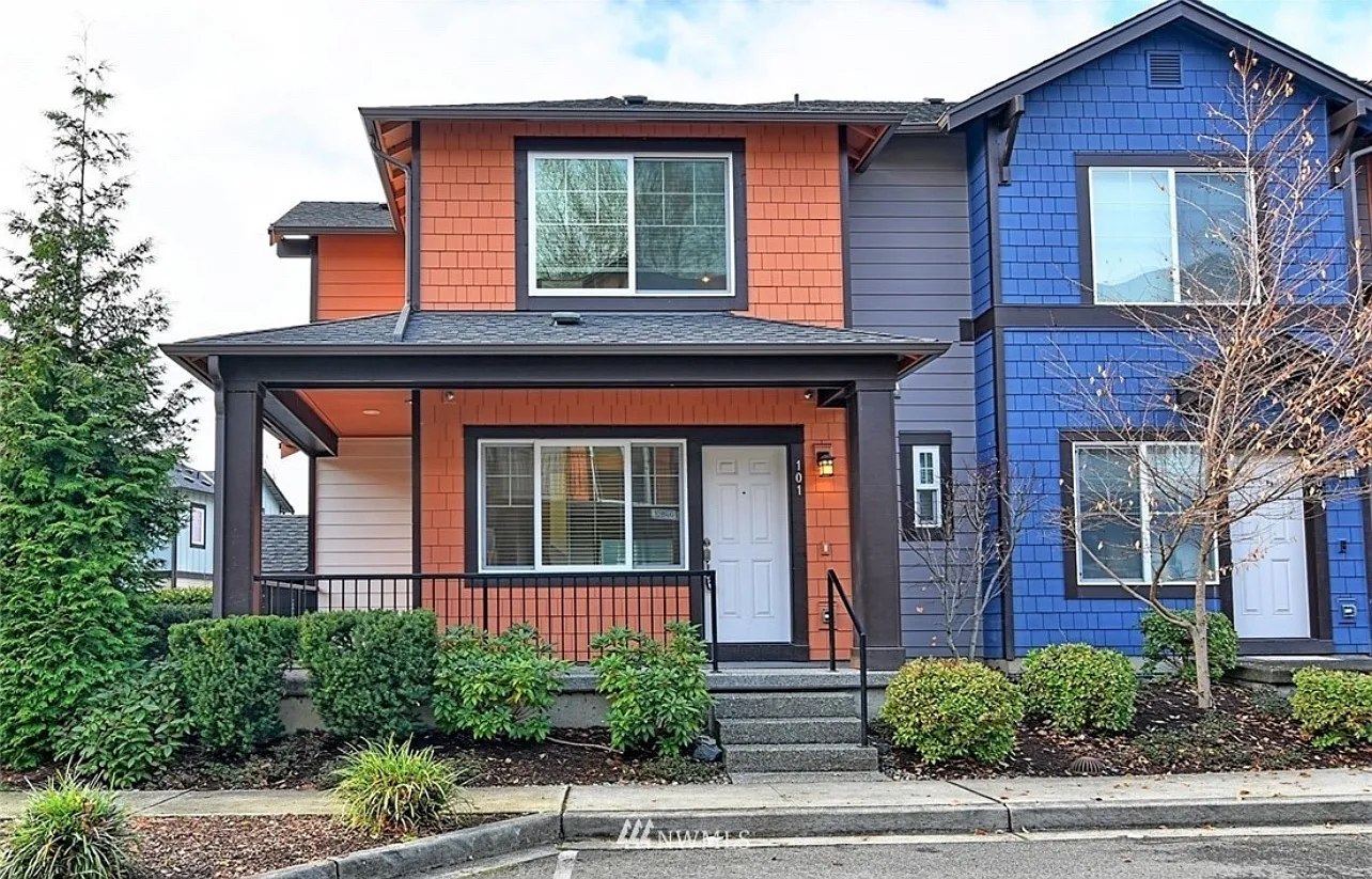 10377 156th Pl NE — Photo 1