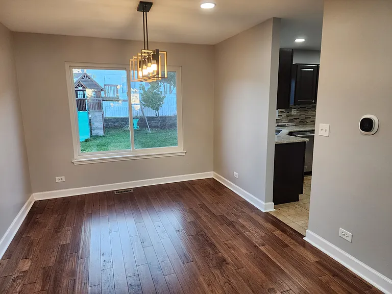 1770 Churchill Ln — Photo 5