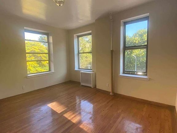 2nd image of 132 Saint Marks Pl APT 3