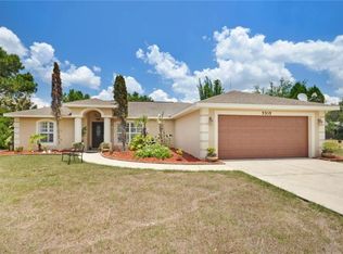 5705 Lake Erie Rd, Groveland, FL 34736