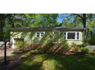 200 Barclay Rd #B, Chapel Hill, NC 27516