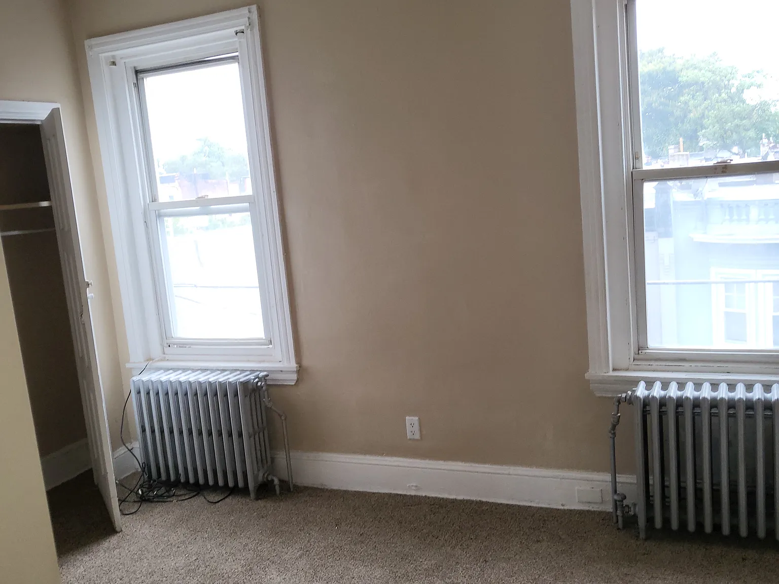 1 bed, 150 sqft, $700 — Photo 2