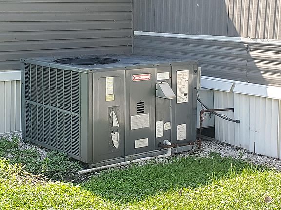 Exterior Image-3-ROCHESTER Redbud Estates