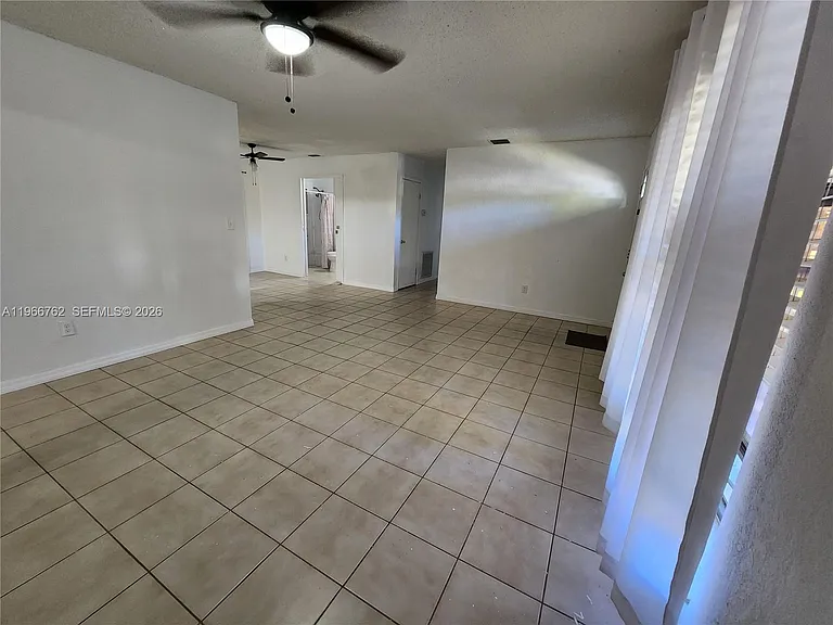 16311 SW 102nd Pl — Photo 9