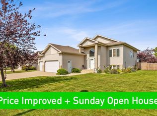 3598 Woodbury Park Dr S, Fargo, ND 58103