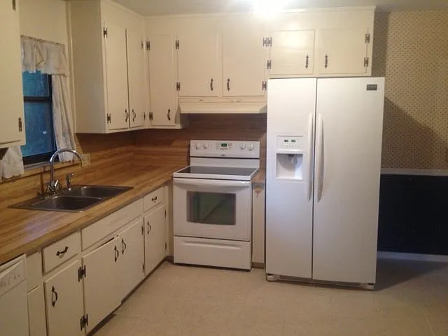 3966 Bess Rd — Photo 7