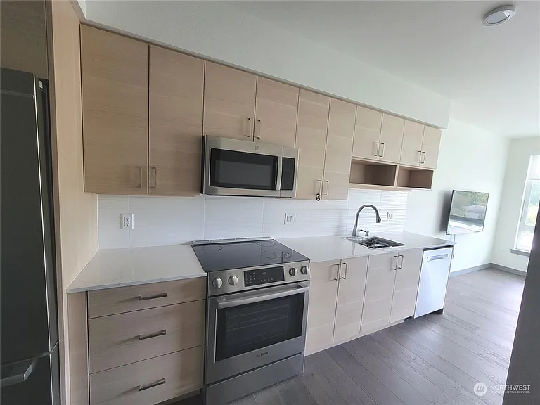 11903 NE 128th St #503 — Photo 6