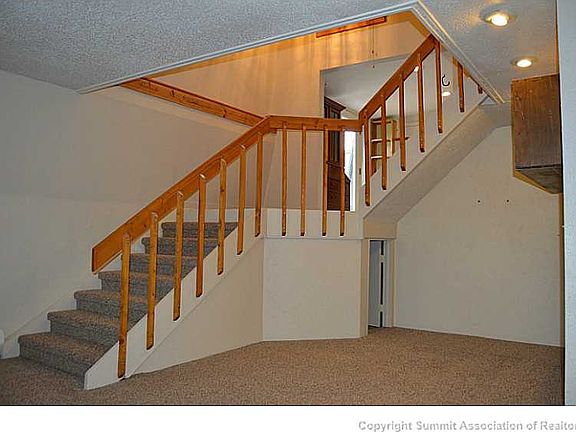 5th image of 891 Fairview Boulevard UNIT E-19
