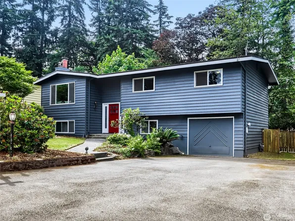 8451 NE 137th St, Kirkland, WA 98034