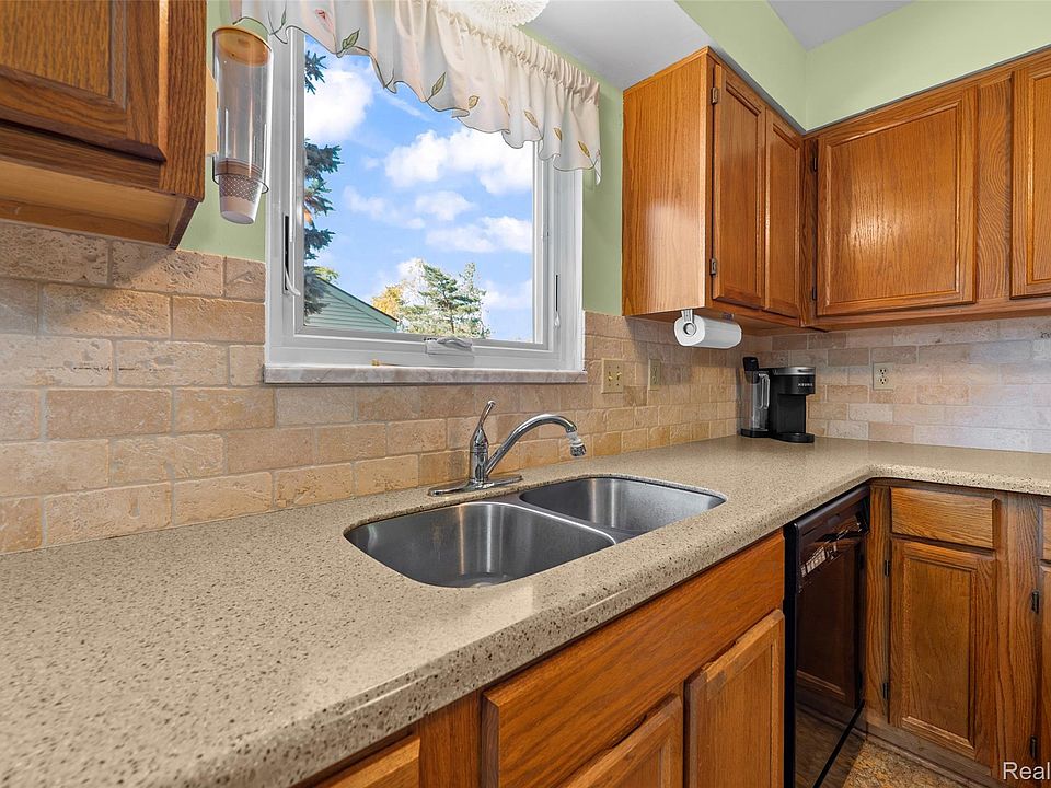 19501 Cardene Way, photo 9