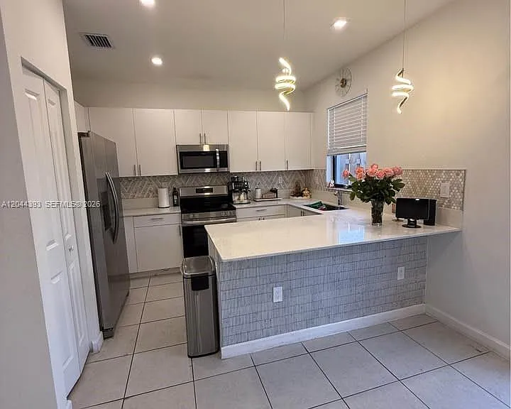 23218 SW 127th Ct #23218 — Photo 8