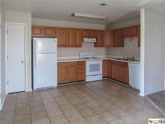 3rd image of 5218 Daybreak Dr