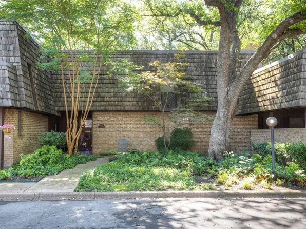3032 Hulen Ct, Fort Worth, TX 76109