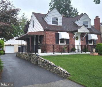 950 Thornton Rd, Upper Chichester, PA, 19061