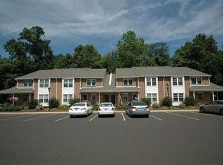906 Valley Glen Rd, Elkins Park, PA 19027