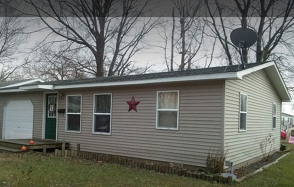 1st image of 601 E Tampa Dr