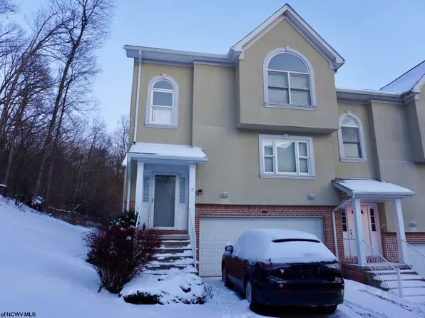 213 Palisades Dr, Morgantown, WV 26508