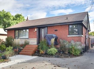 47 Castlefield Dr, Hamilton, ON L8T 3R1