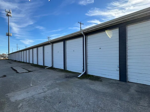 222 E Nevada Ave #20, Oshkosh, WI 54901