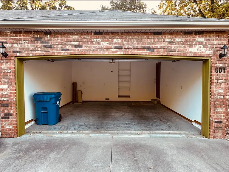 604 Briarbrook Dr — Photo 14