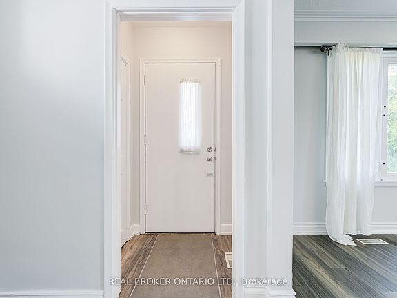 3rd image of 40 Japonica Rd
