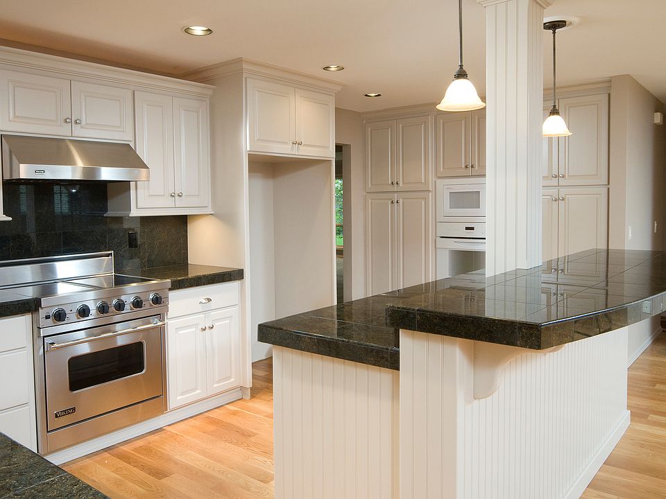 2nd image of 20527 Rusticate Rd