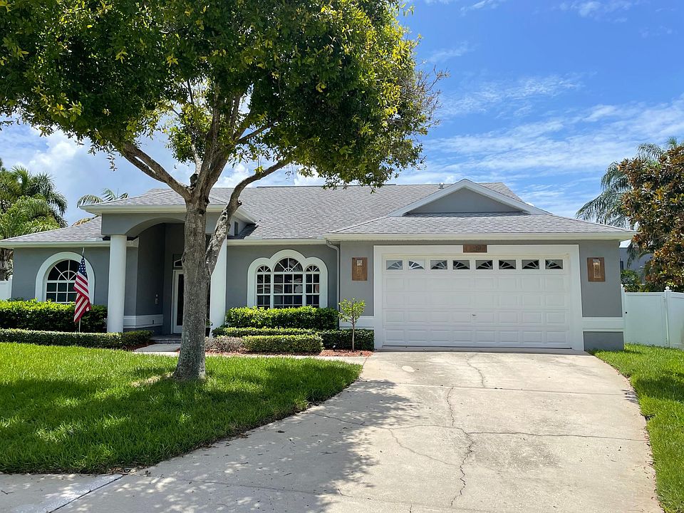 1st image of 13900 Danielle Ct