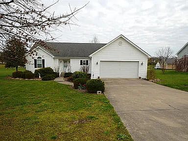 3rd image of 451 Bellaire Dr