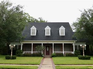 402 Woodchase Dr, Victoria, TX 77904