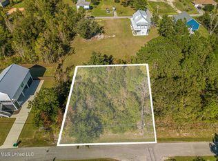 206 Piney Ridge Rd, Waveland, MS 39576