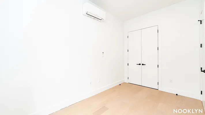 Rented by Nooklyn NYC LLC | media 14