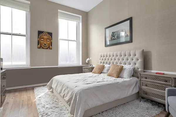 Sold by Compass | media 5