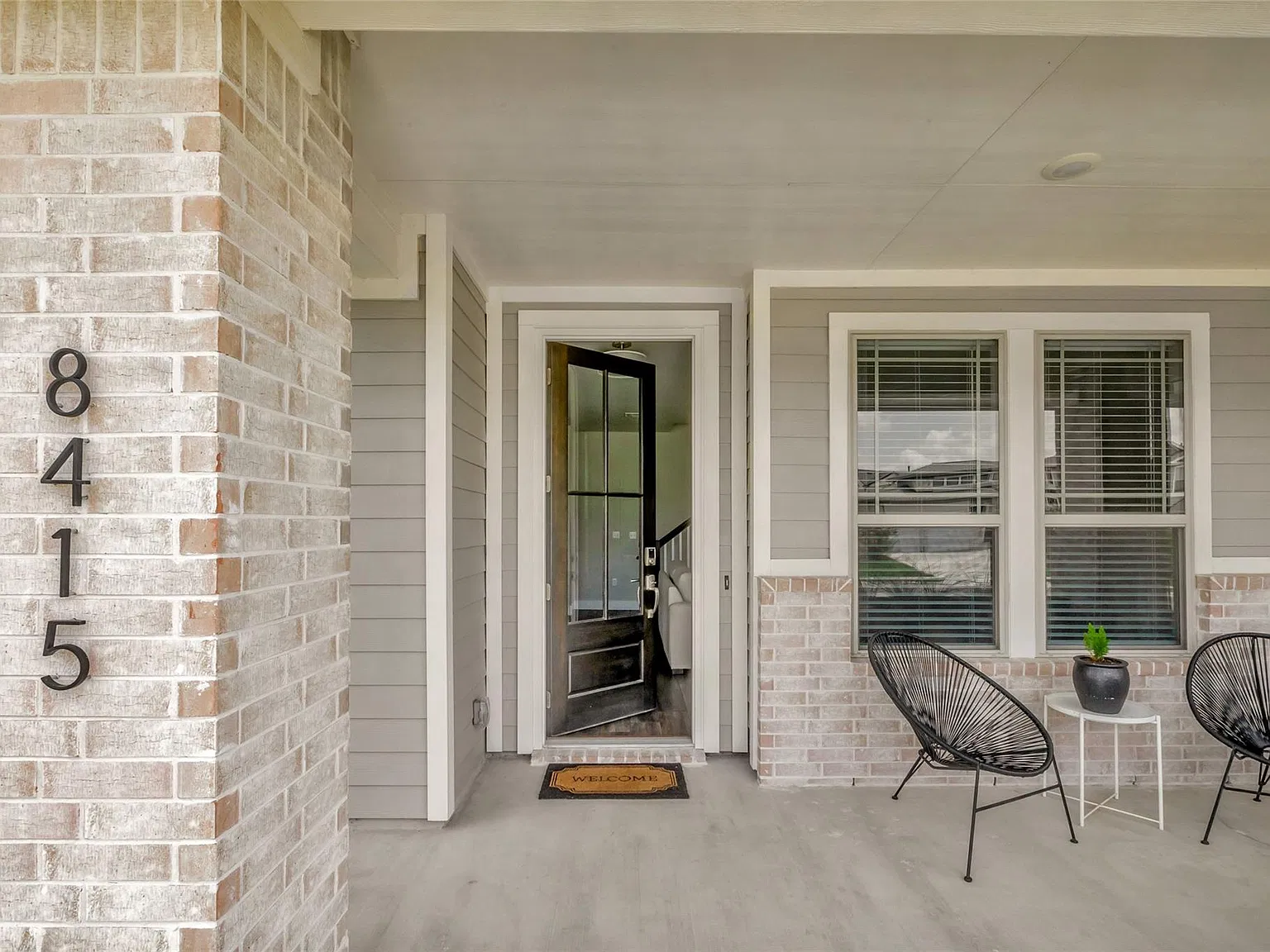 3 bed, 2.5 bath, 2018 sqft, $2,850 — Photo 4