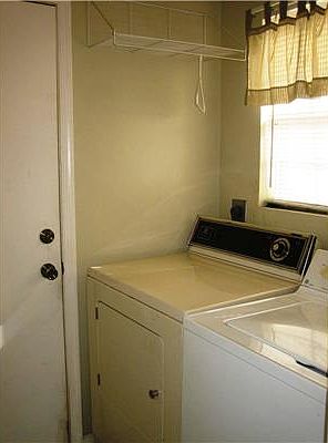 5th image of 1421 Dandelion Ln